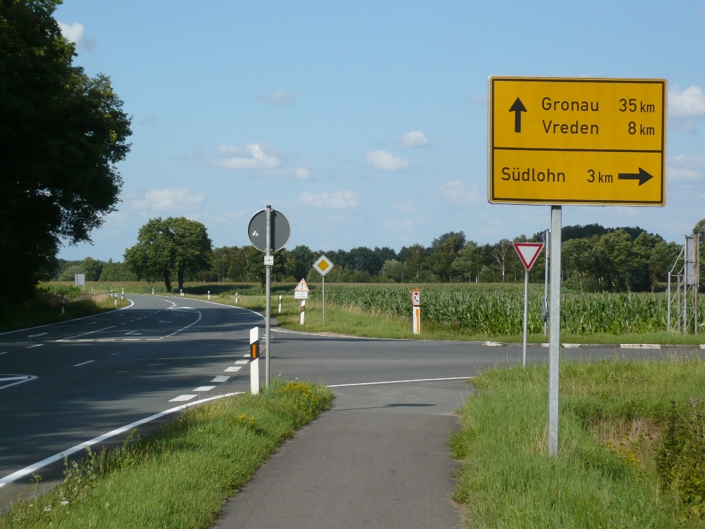 Seit mehr als 10 Jahre fordert die CDU die Fortsetzung des Radwegs entlang der Baumwollstraße. In 2018 sollen jetzt endlich die Baumaßnahmen beginnen.